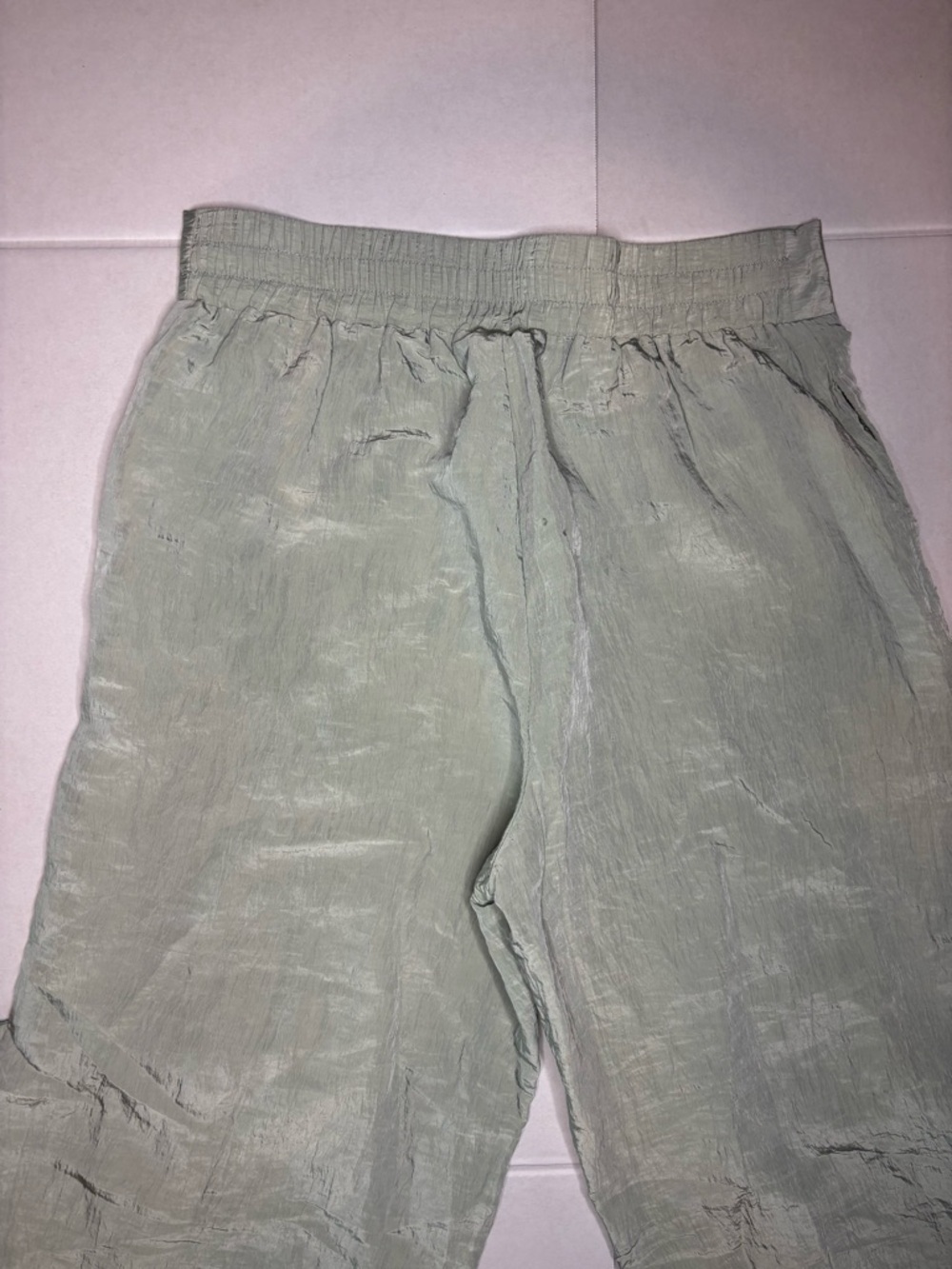 House of Harlow 1960 Sage Green Crinkled Wide-Leg Pants - Picture 5 of 6